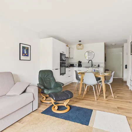 300m De La Plage, Balcon, Parking, Sejour A 3 Appartamento